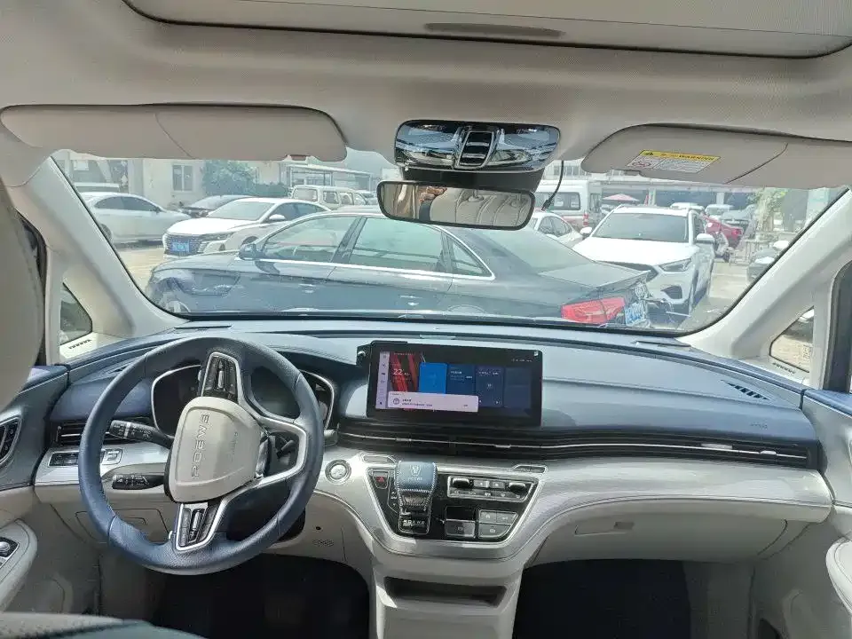 Roewe iMAX8 — фото 6
