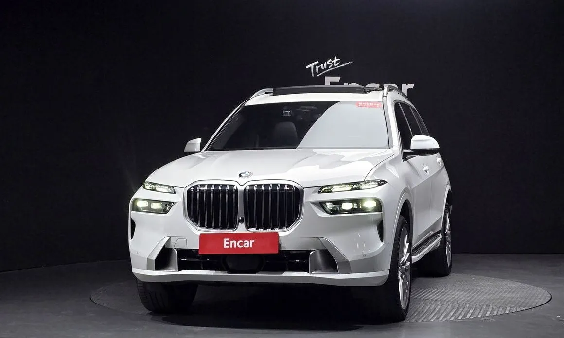 BMW X7 — фото 10