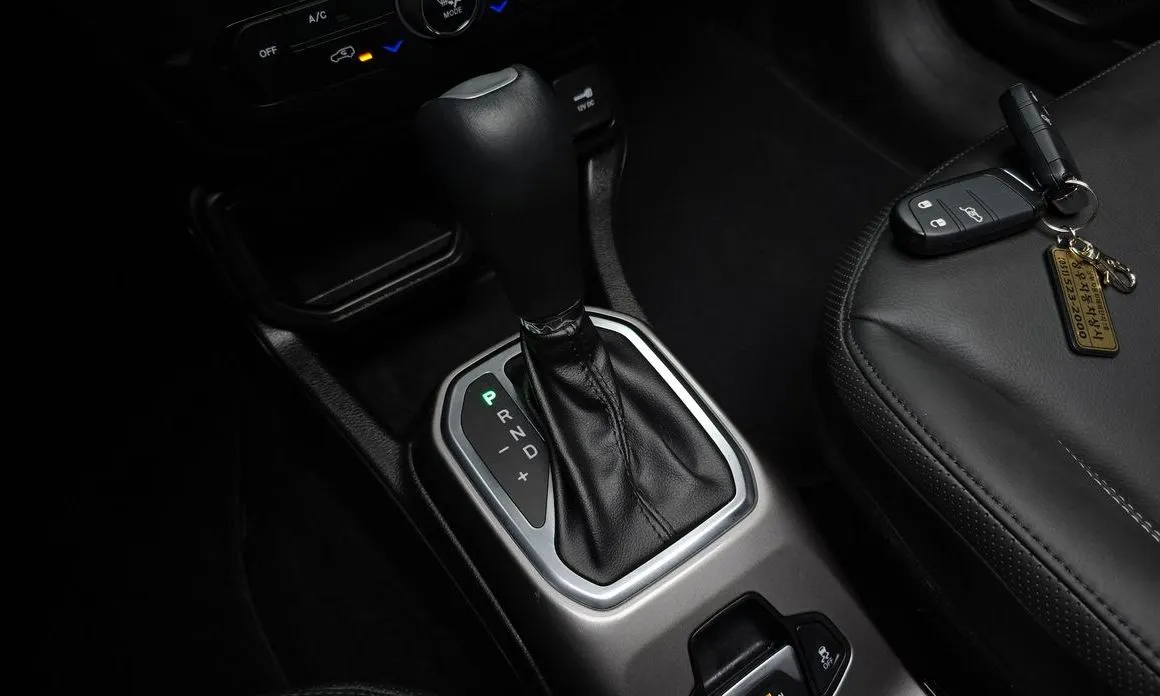 Jeep Renegade — фото 4