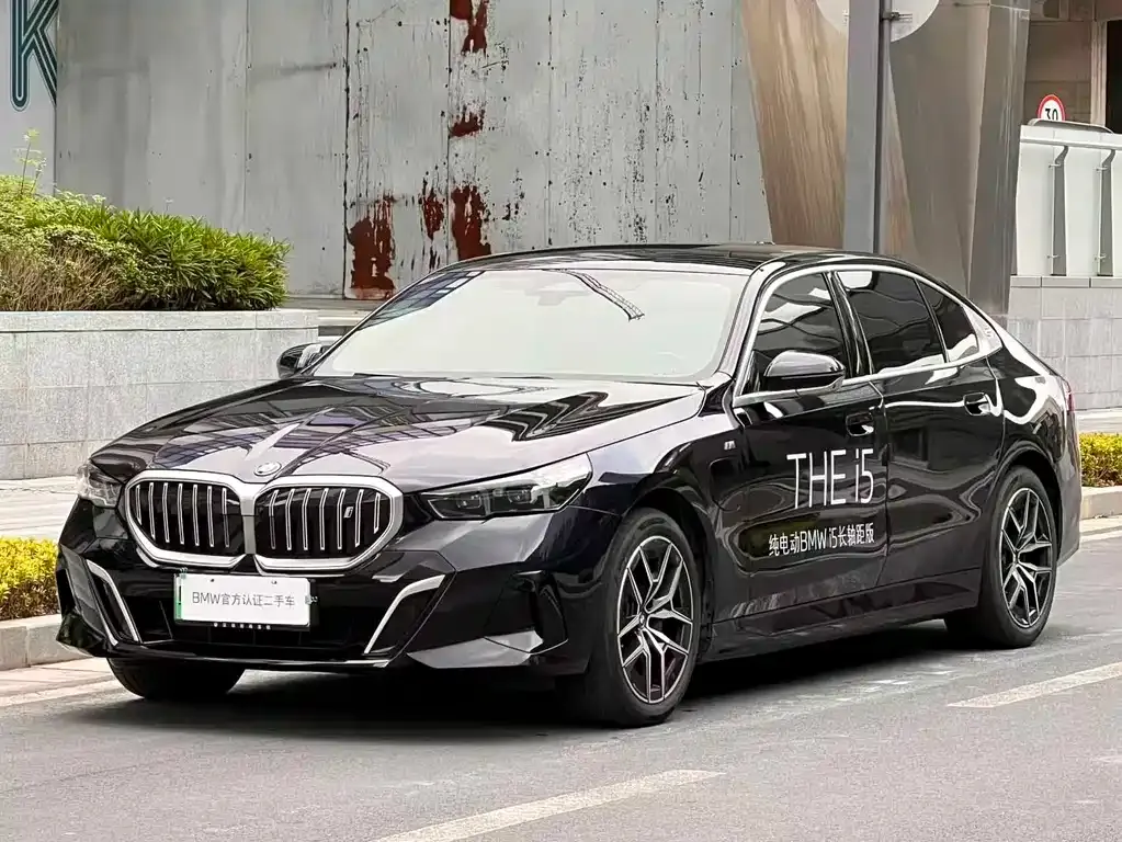 BMW i5 — фото 1