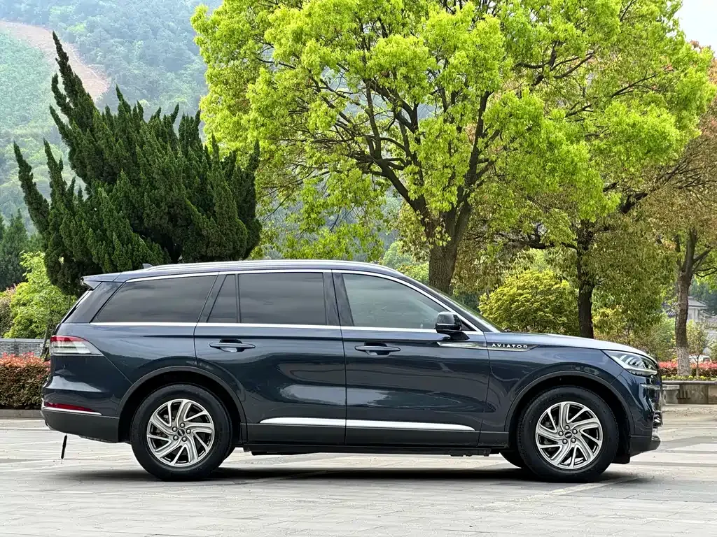 Lincoln Aviator — фото 6