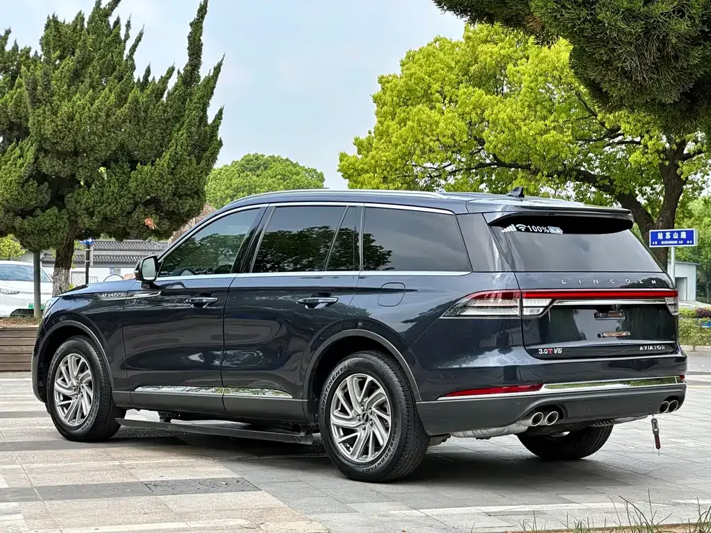 Lincoln Aviator — фото 5