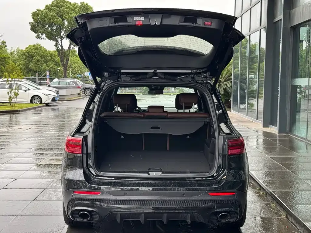 Mercedes-Benz GLB AMG — фото 2
