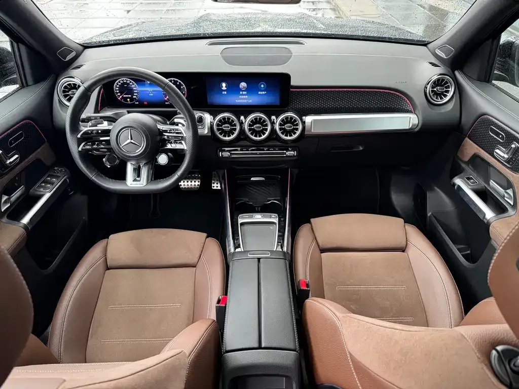 Mercedes-Benz GLB AMG — фото 3