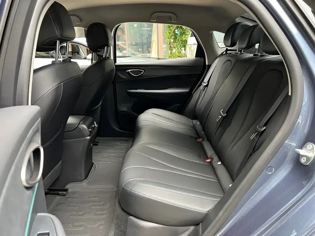 BYD Seal 05 DM-i — фото 3