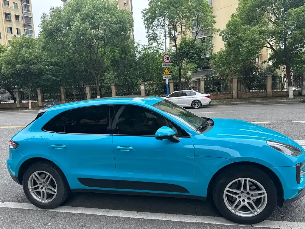 Porsche Macan — фото 9