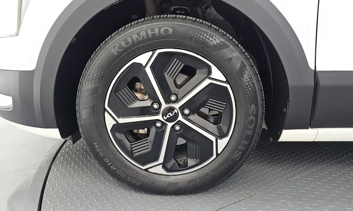 Kia Niro — фото 3
