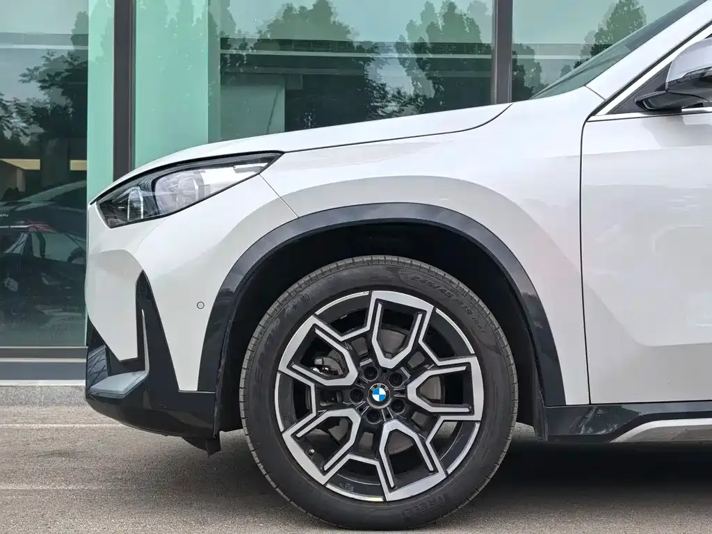 BMW X1 — фото 3