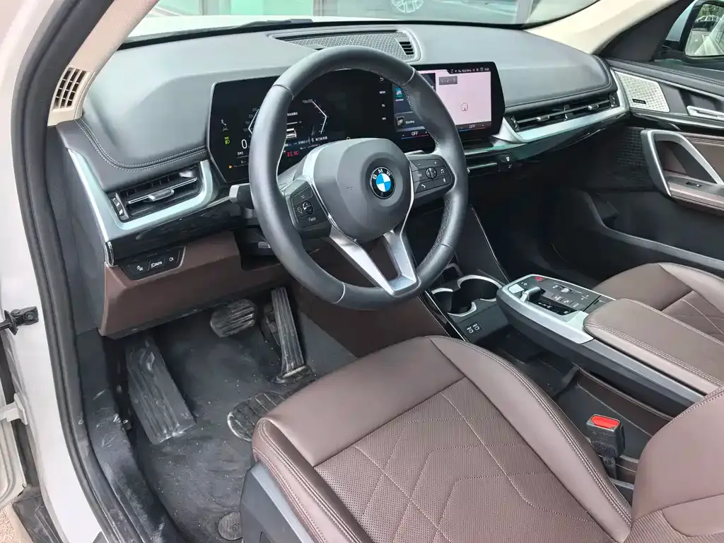 BMW X1 — фото 10