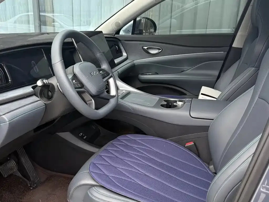 BYD Hiace 07 DM-i — фото 8