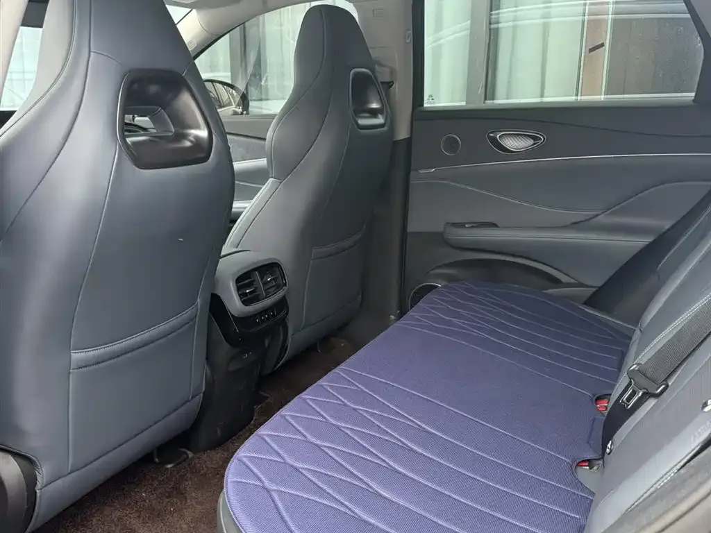 BYD Hiace 07 DM-i — фото 2