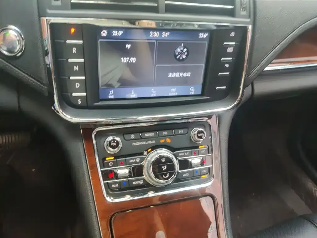 Lincoln Continental — фото 10