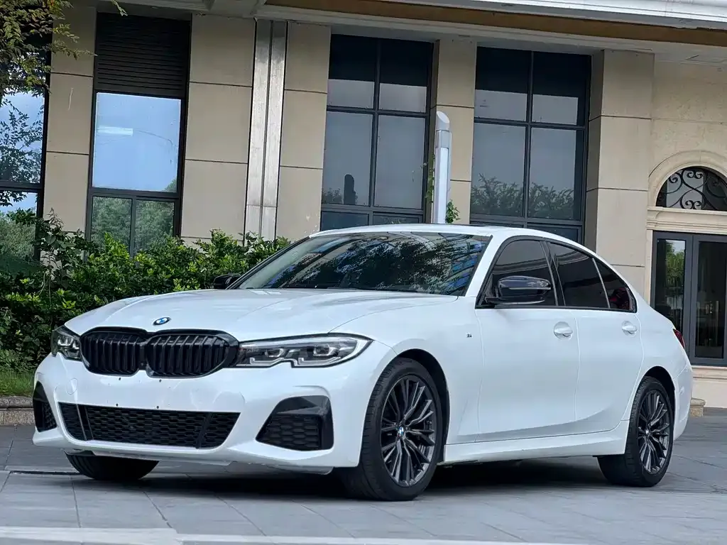 BMW 3 Series — фото 1