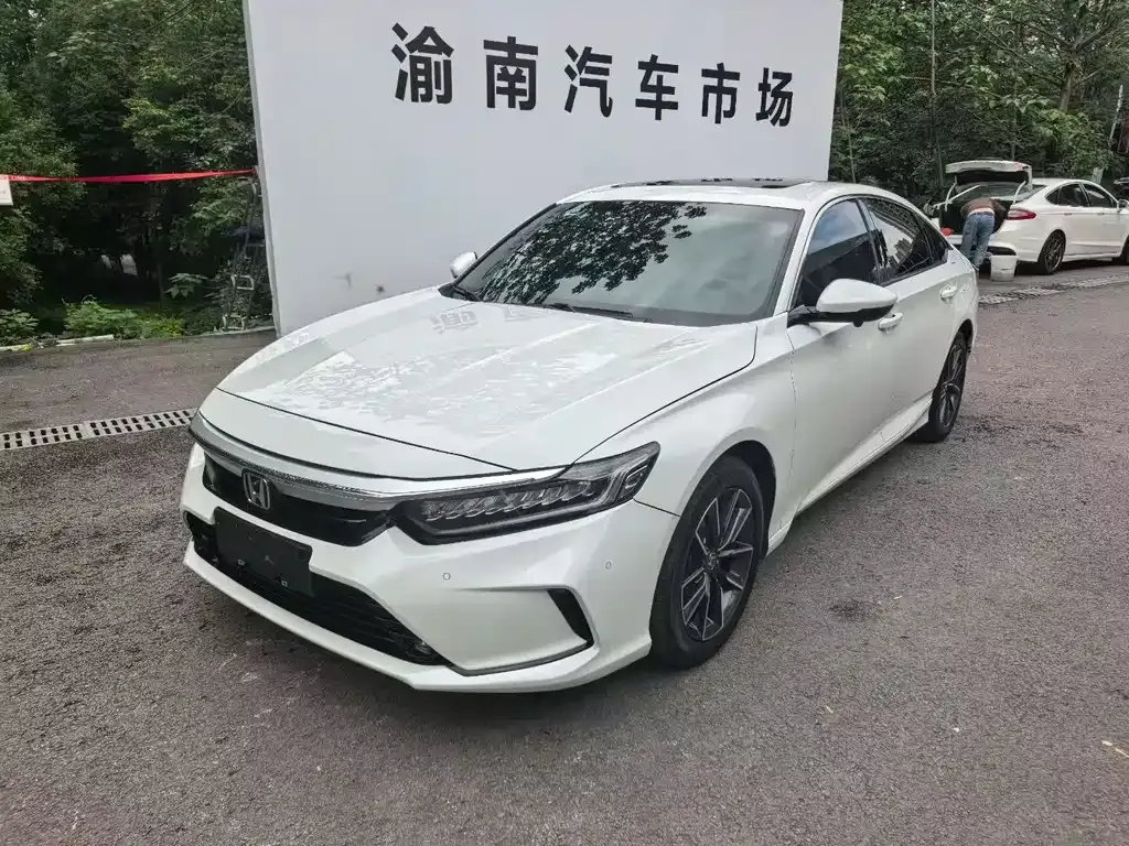 Honda Inspire — фото 1
