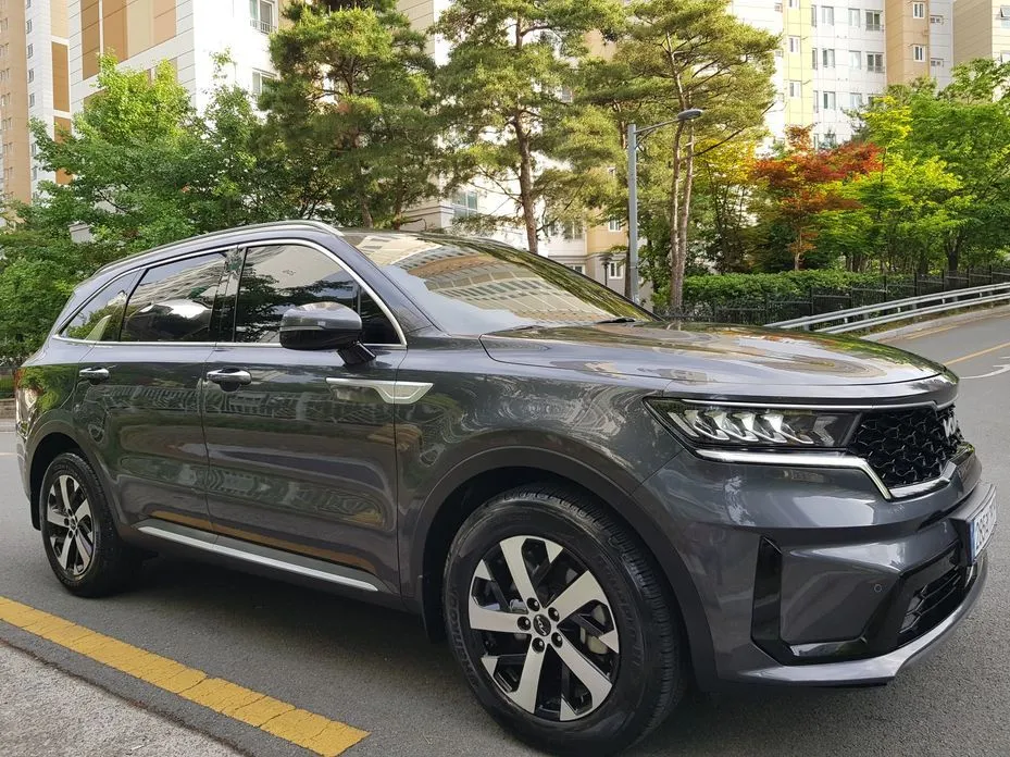 Kia Sorento — фото 9