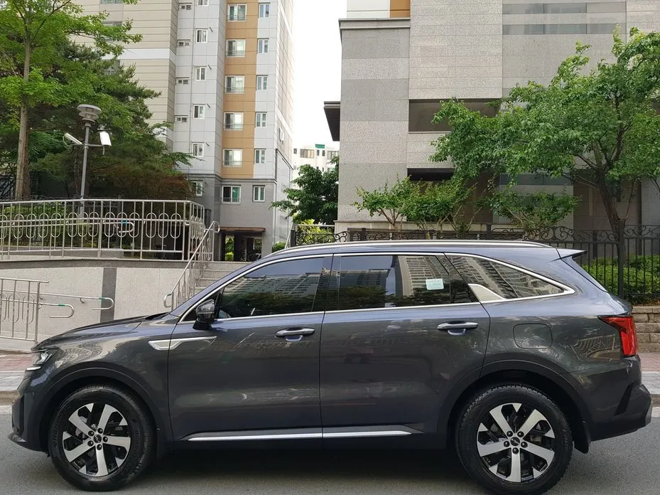 Kia Sorento — фото 4