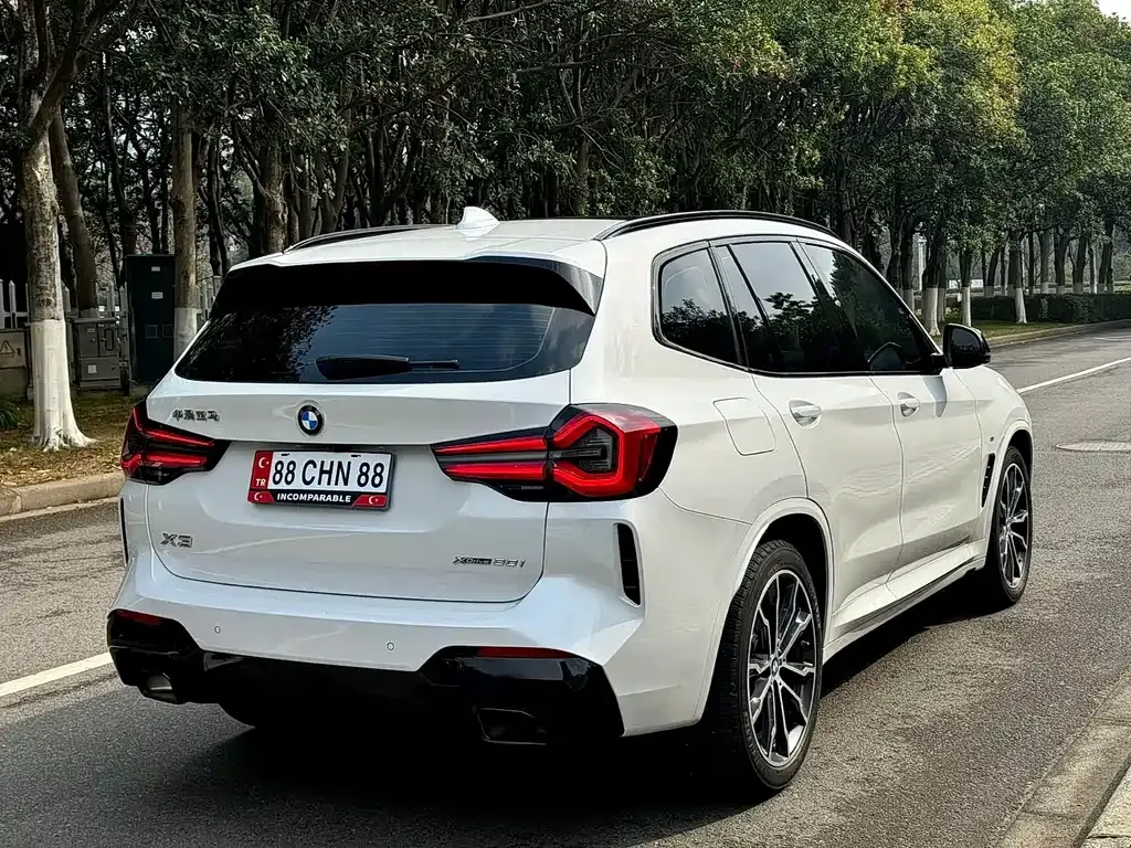 BMW X3 — фото 9