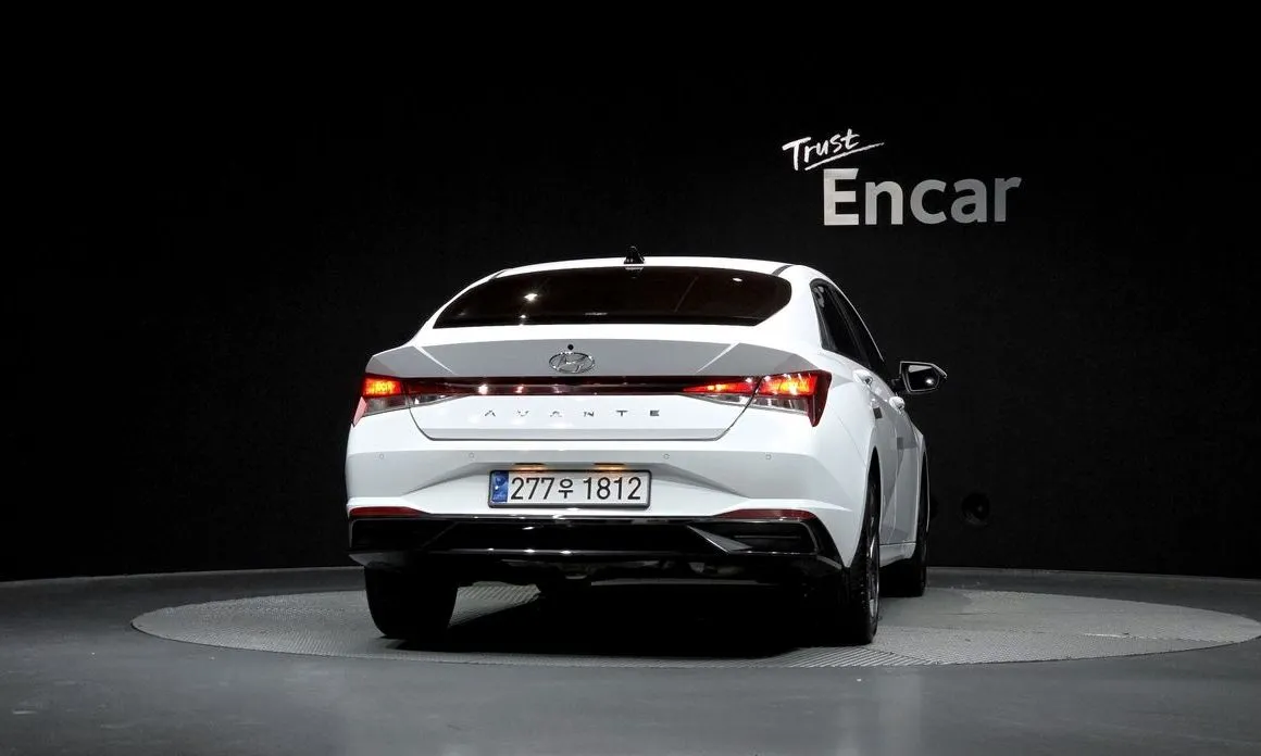Hyundai AVANTE — фото 2