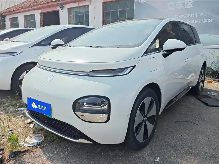 Baojun Yunduo — фото 1