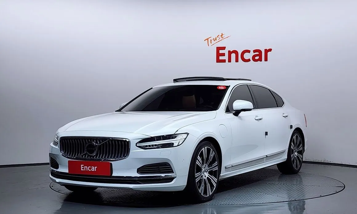 Volvo S90 — фото 1