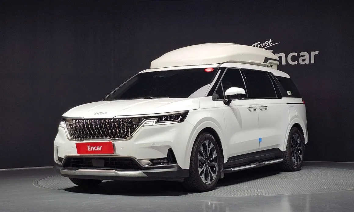 Kia Carnival — фото 1