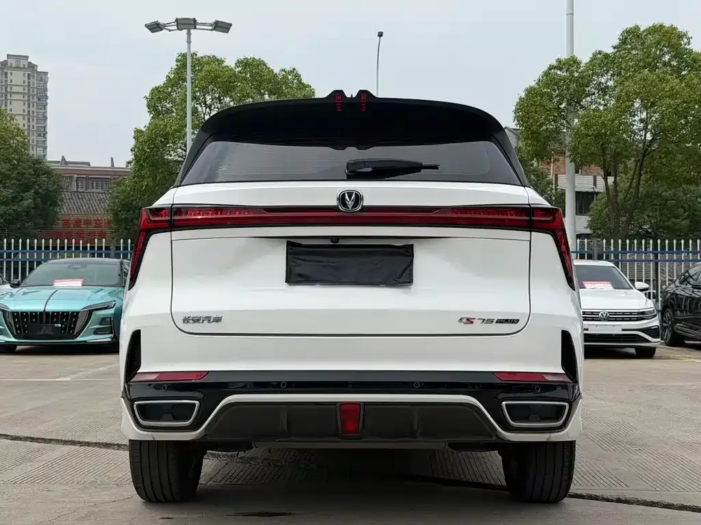 Changan CS75PLUS — фото 2
