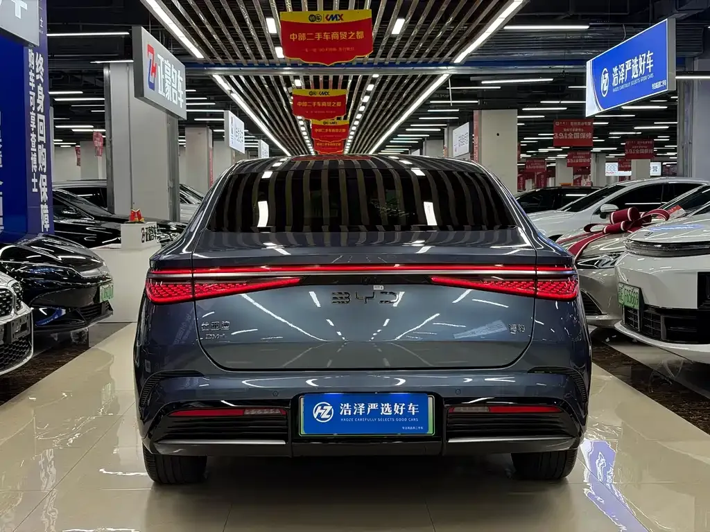 BYD Seal — фото 3