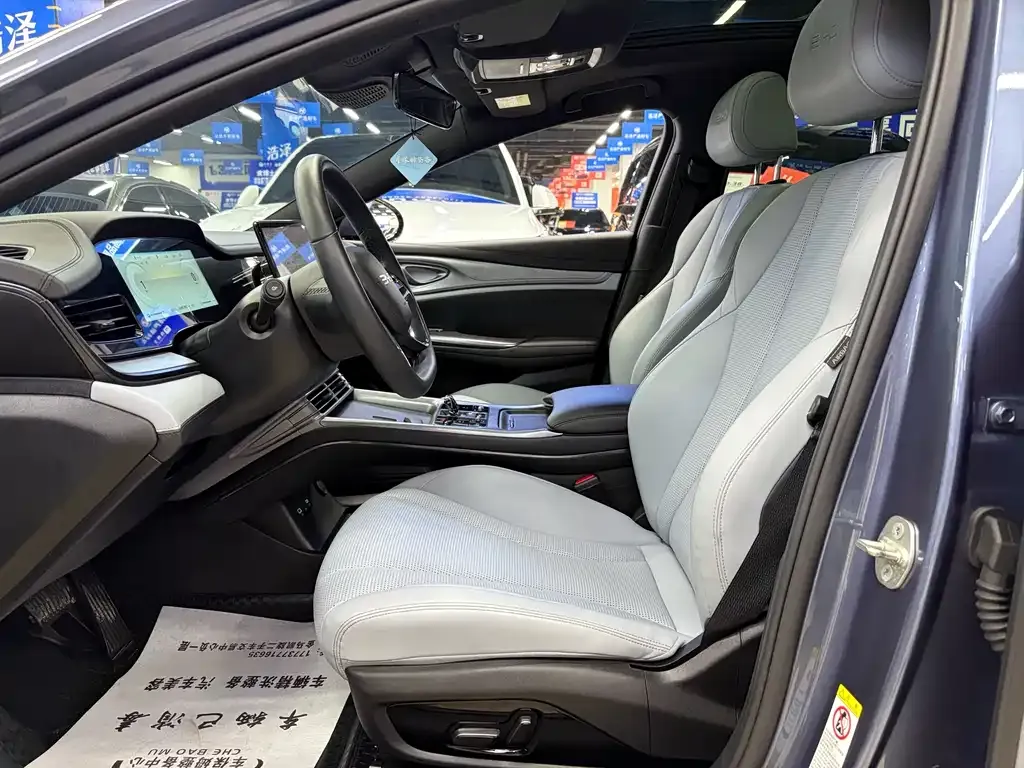 BYD Seal — фото 2