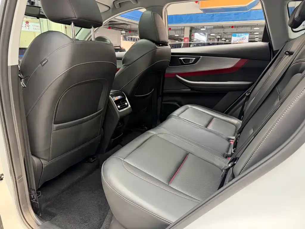 Chery Tiggo 7 — фото 10