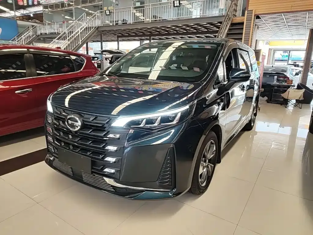 GAC Motor Trumpchi M6 — фото 1