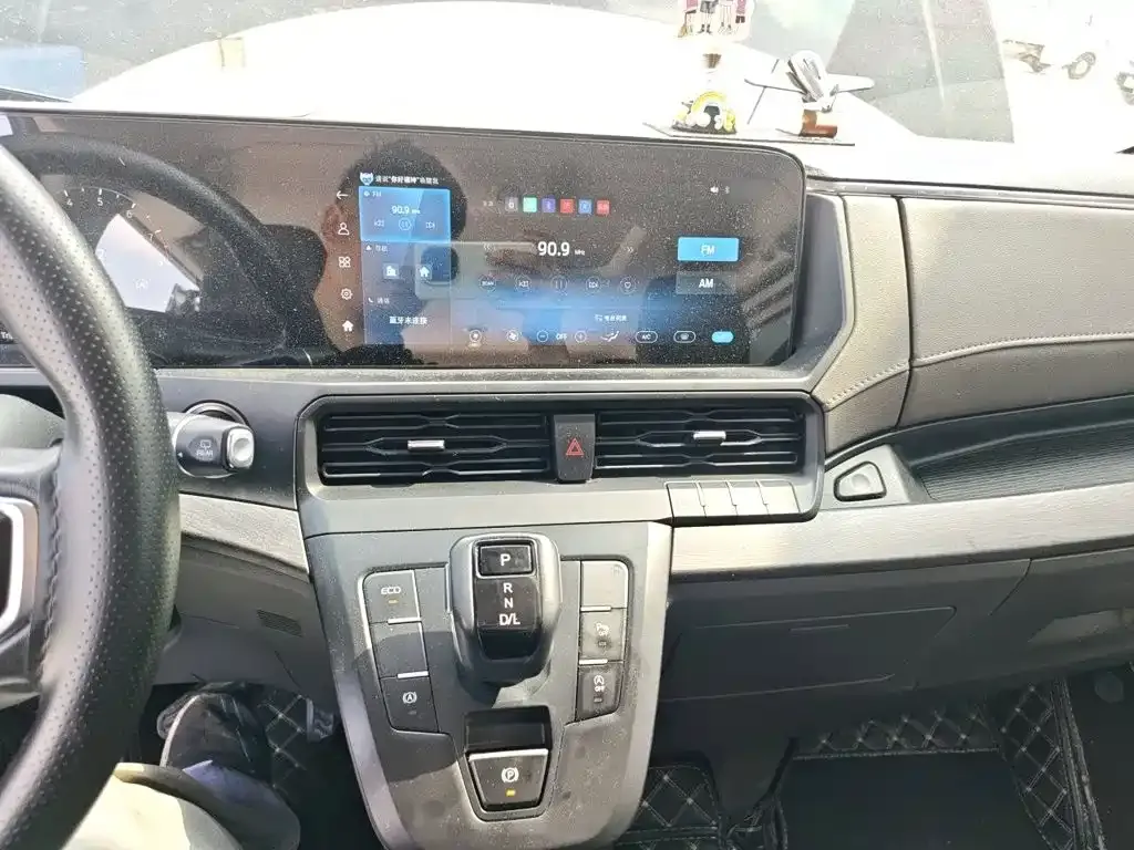 Ford Tourneo — фото 8