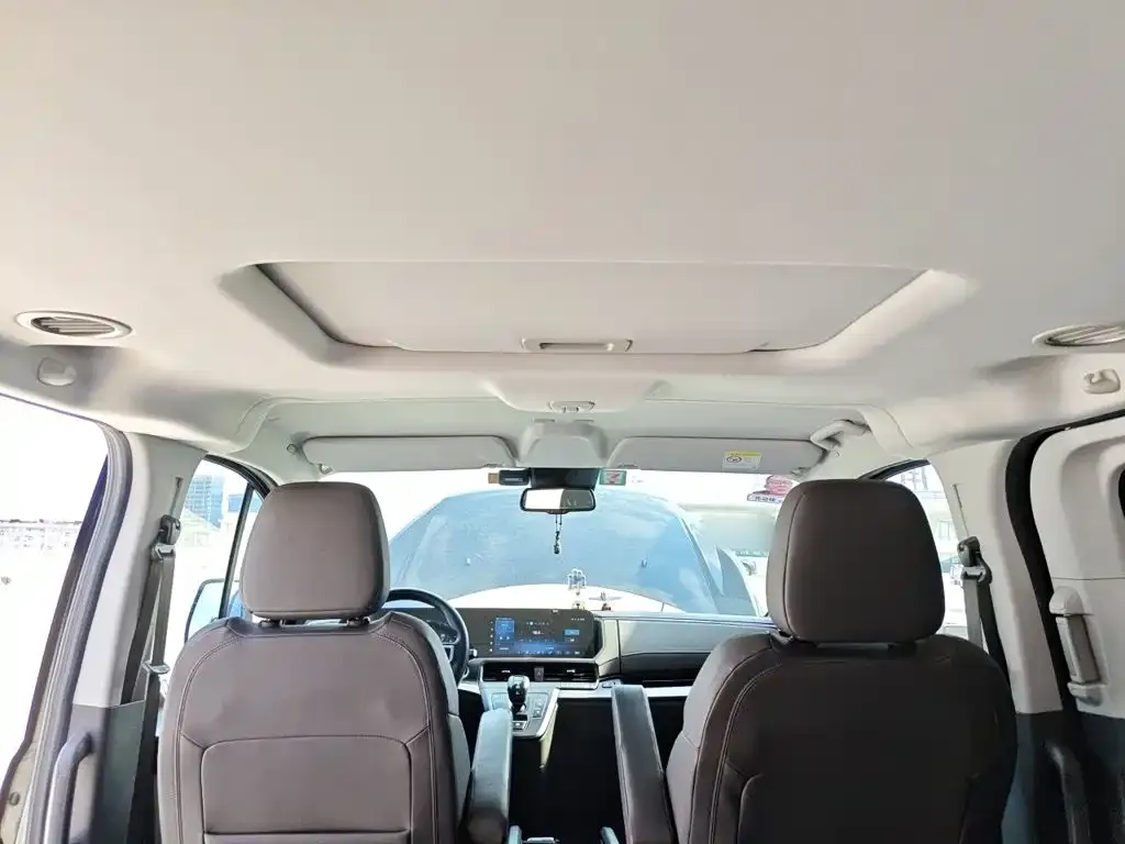 Ford Tourneo — фото 2