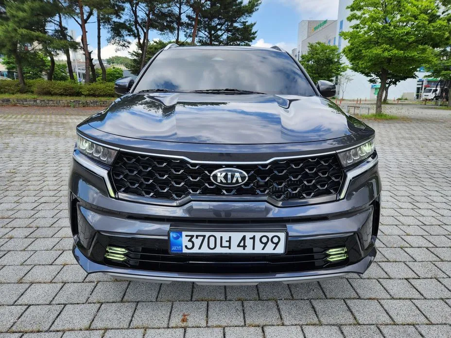 Kia Sorento — фото 1