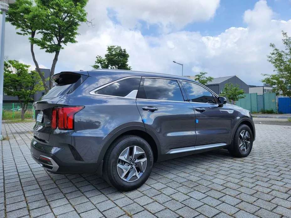 Kia Sorento — фото 3