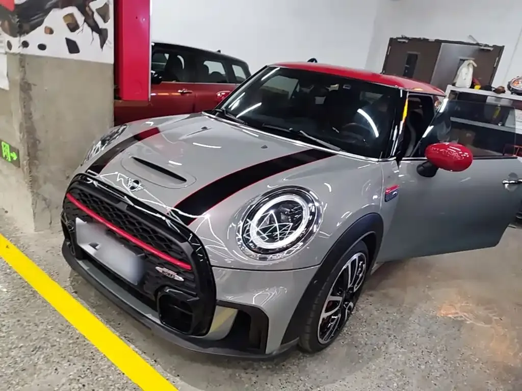 MINI JCW (John Cooper Works) — фото 1