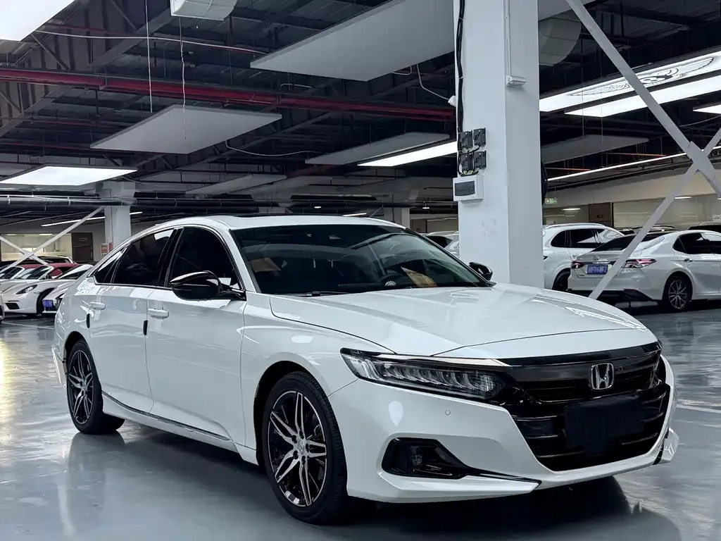 Honda Accord — фото 5