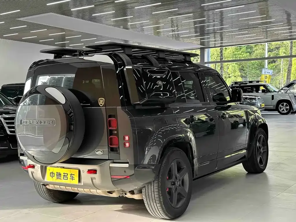 Land Rover Defender — фото 7