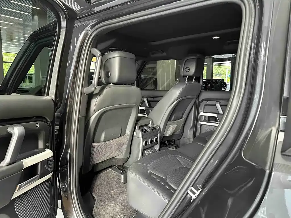 Land Rover Defender — фото 3