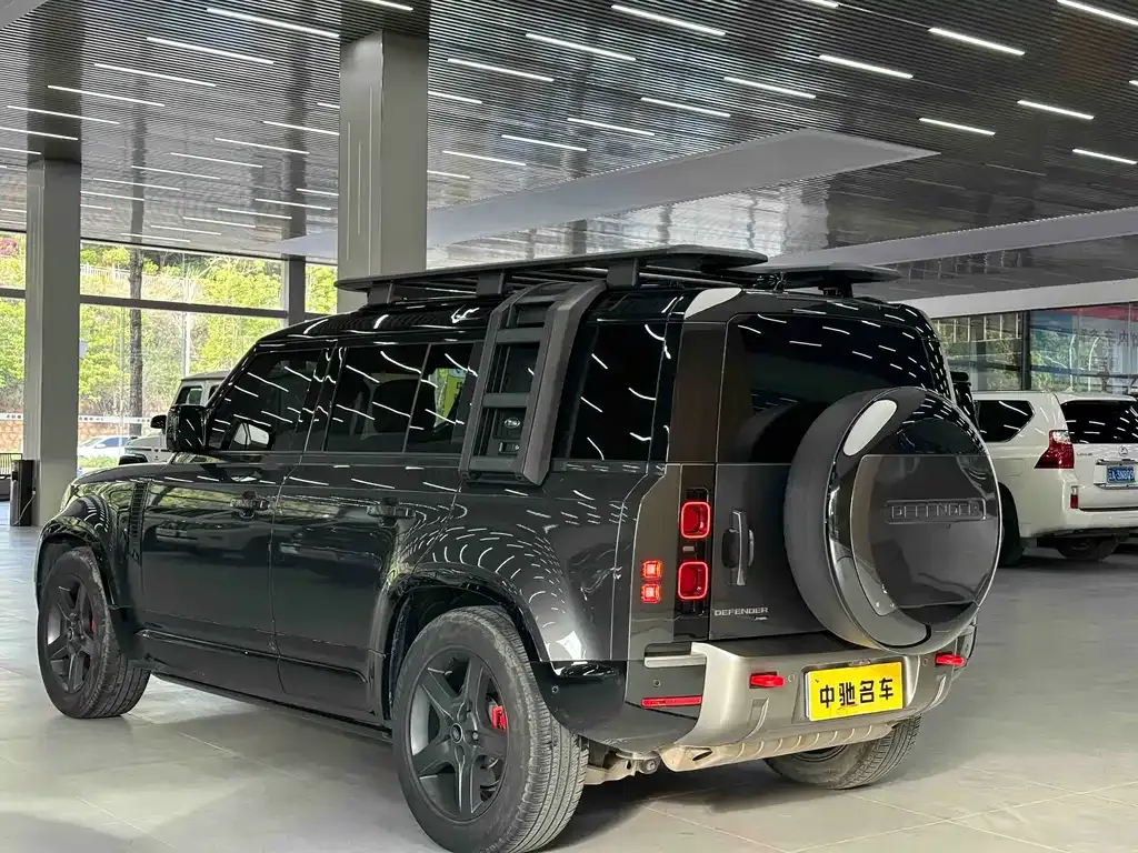 Land Rover Defender — фото 10