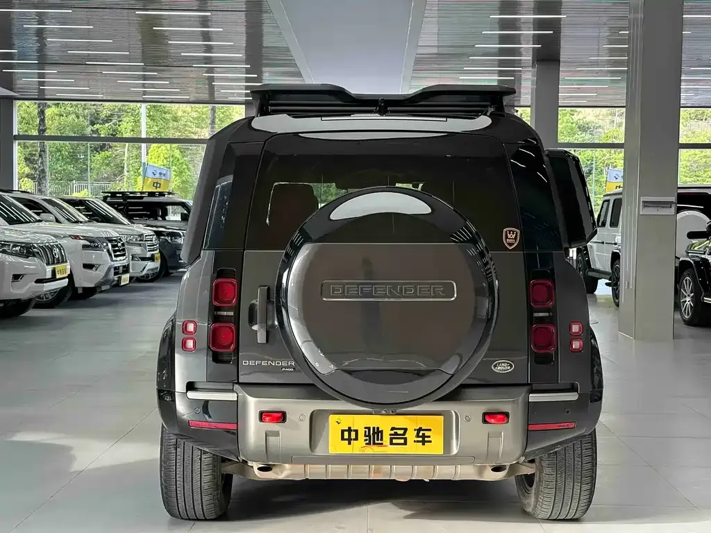 Land Rover Defender — фото 8