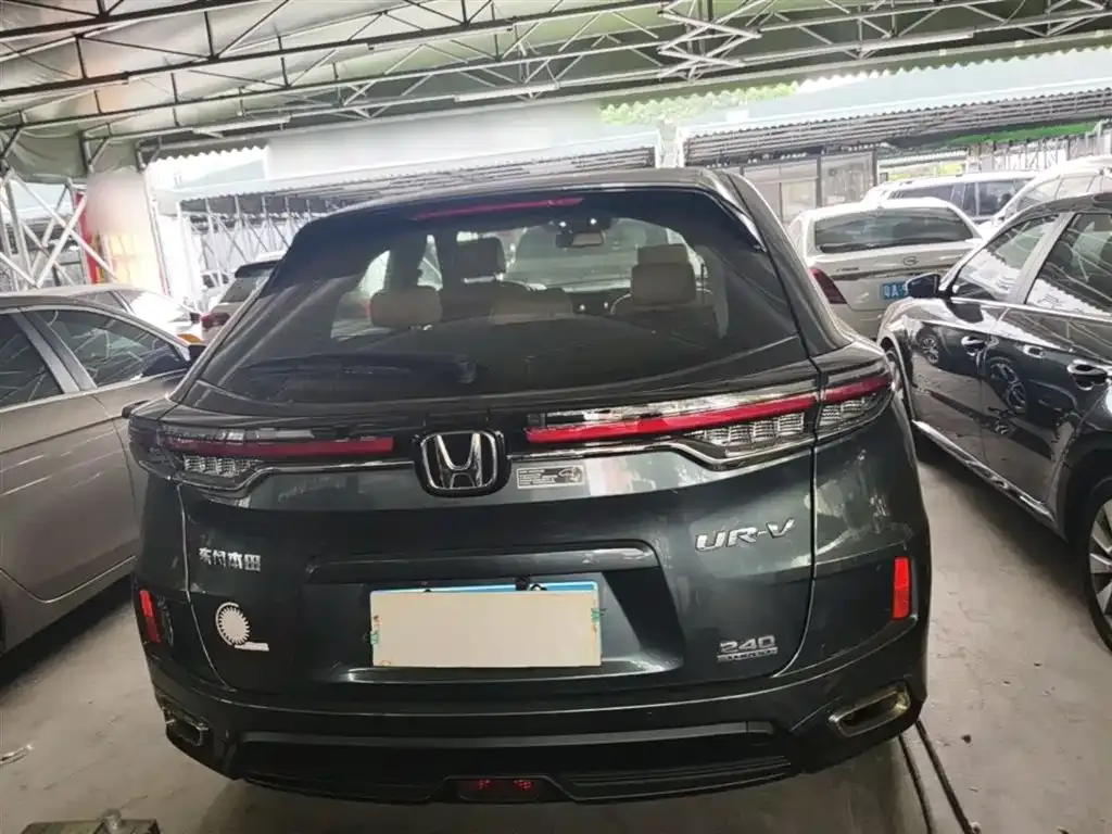 Honda UR-V — фото 7