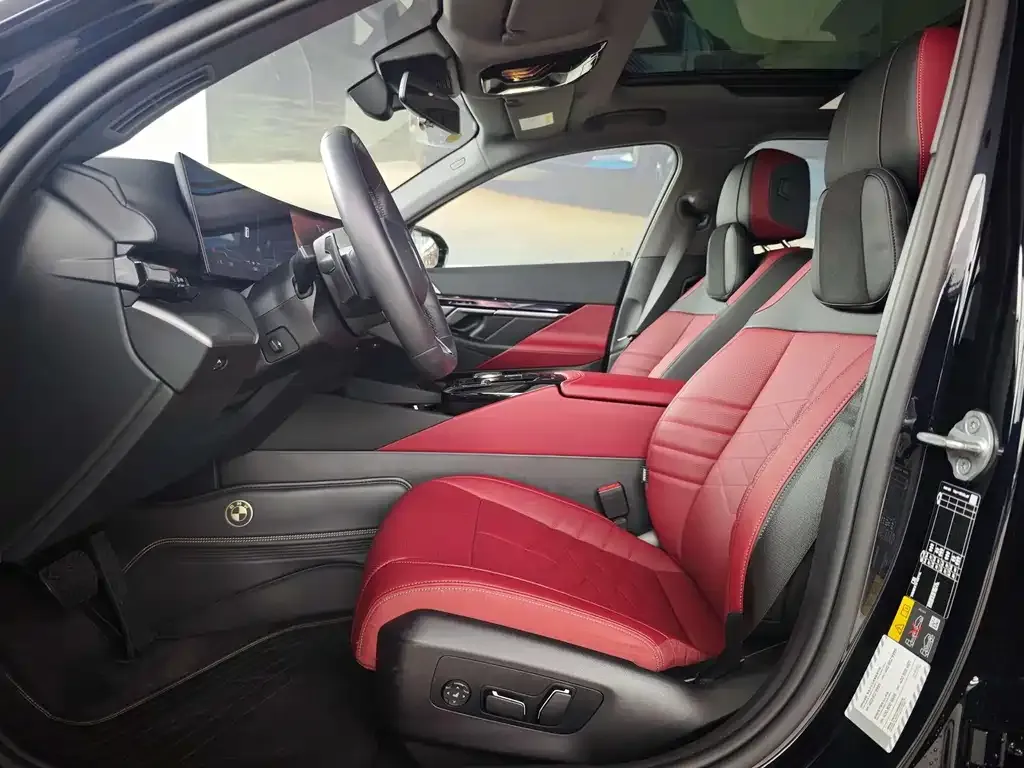 BMW i5 — фото 9