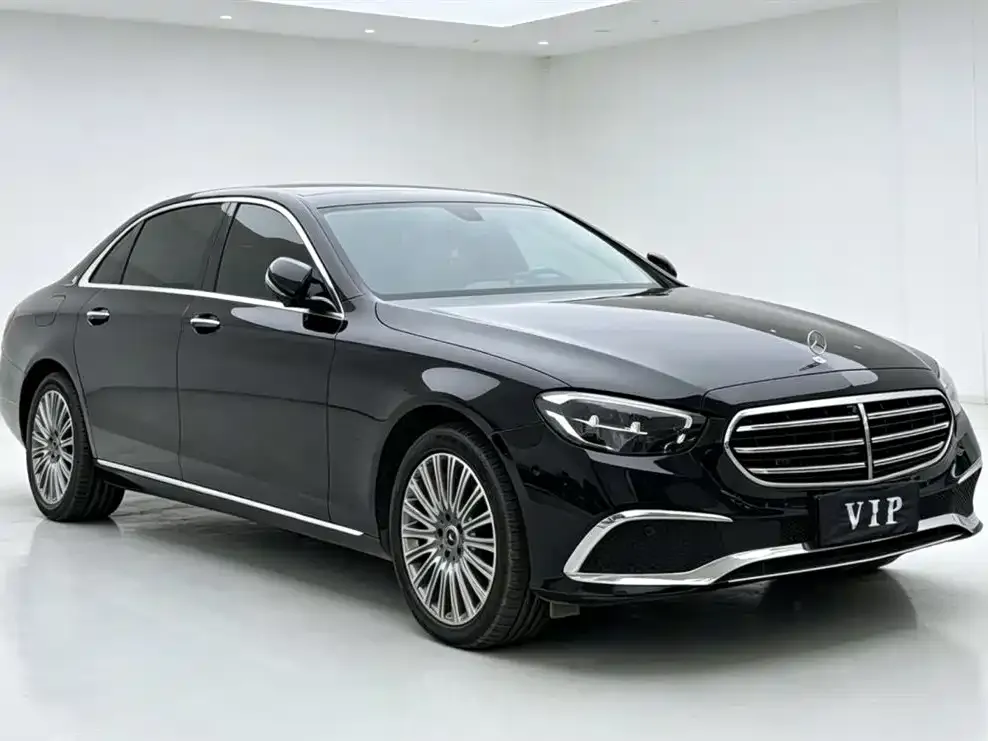 Mercedes-Benz E-Class — фото 4