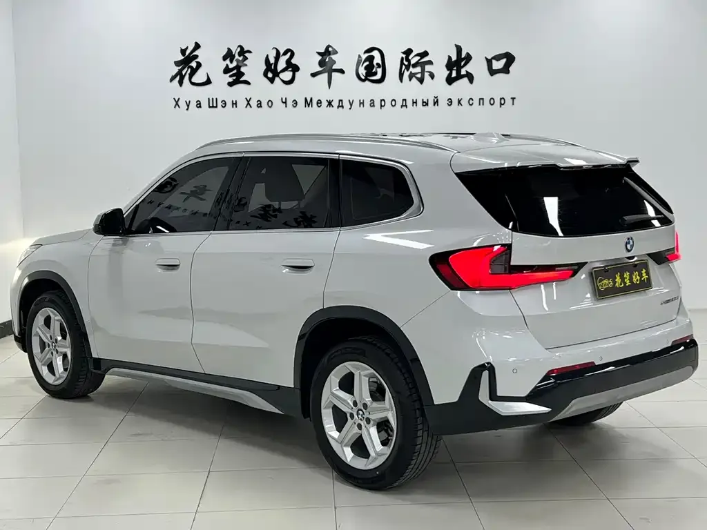 BMW X1 — фото 10