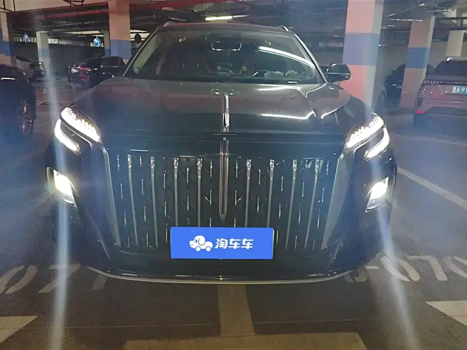 Hongqi HS3 — фото 3