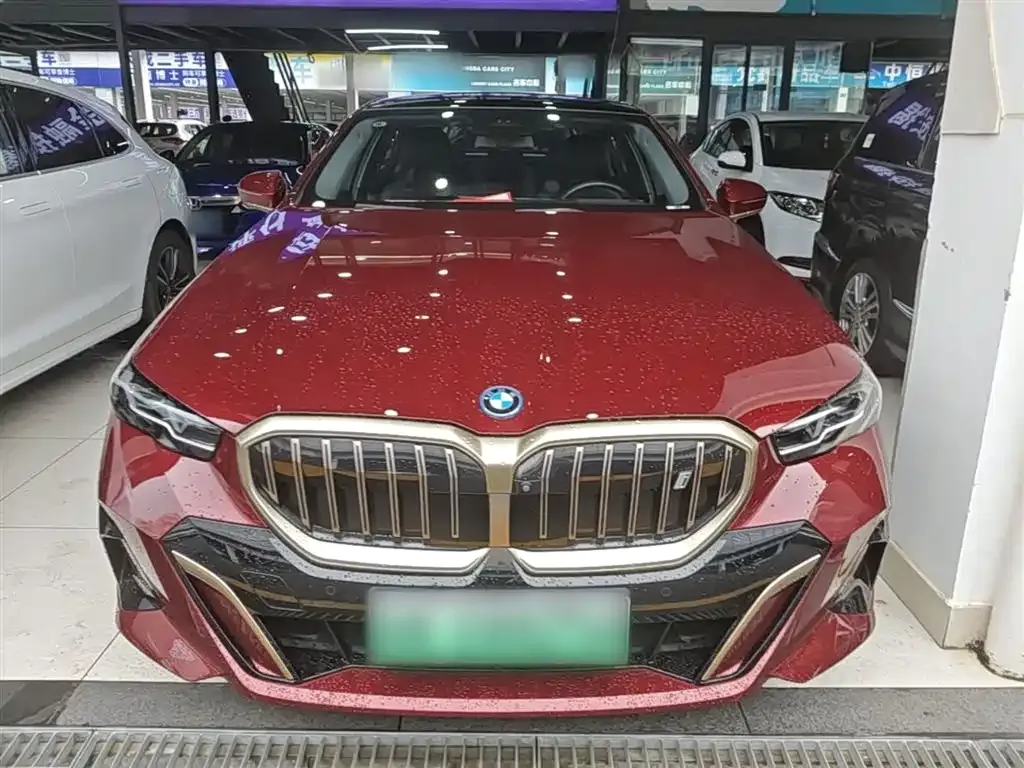 BMW i5 — фото 8