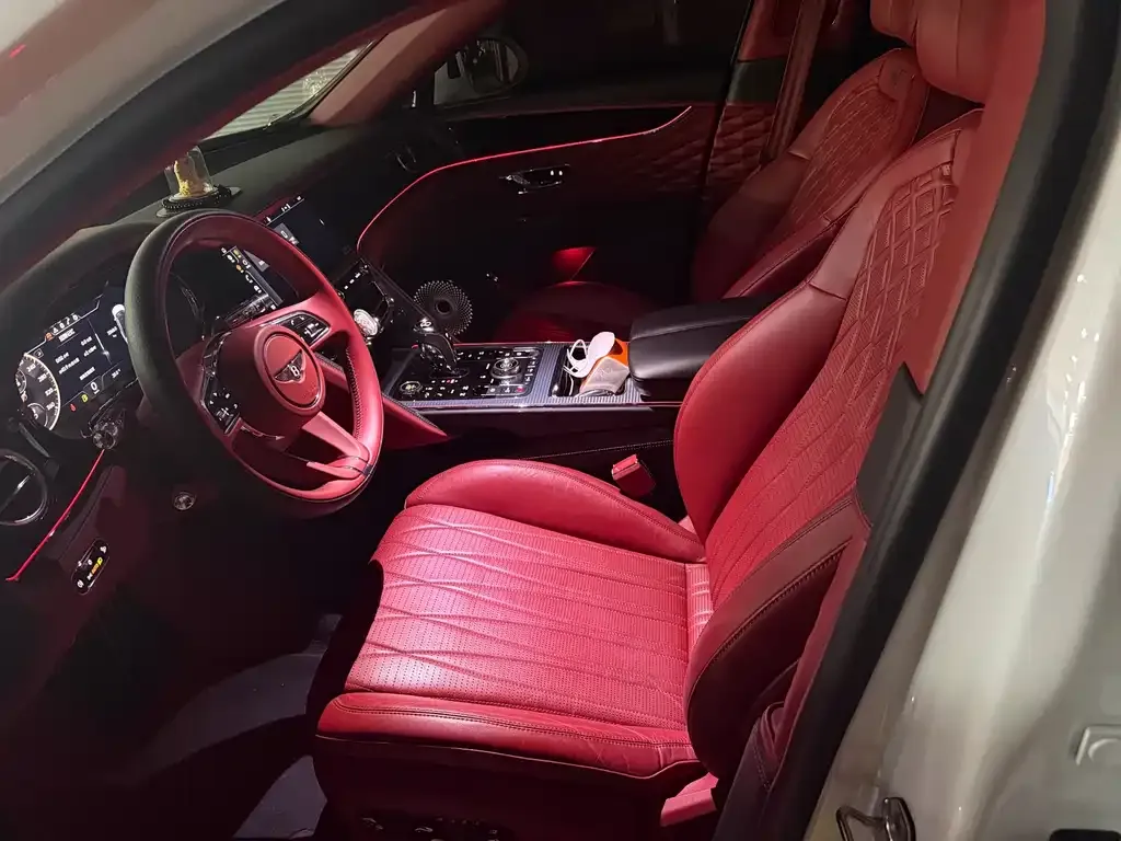 Bentley Flying Spur — фото 5