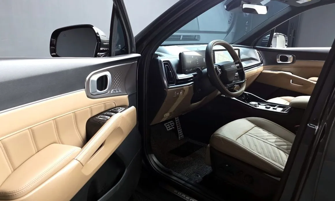 Kia Sorento — фото 8