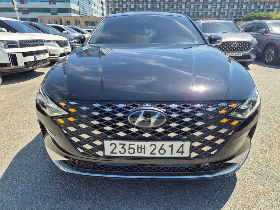 Hyundai Grandeur — фото 1