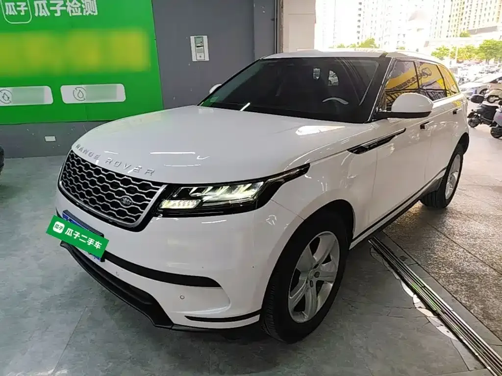 Land Rover Velar — фото 1